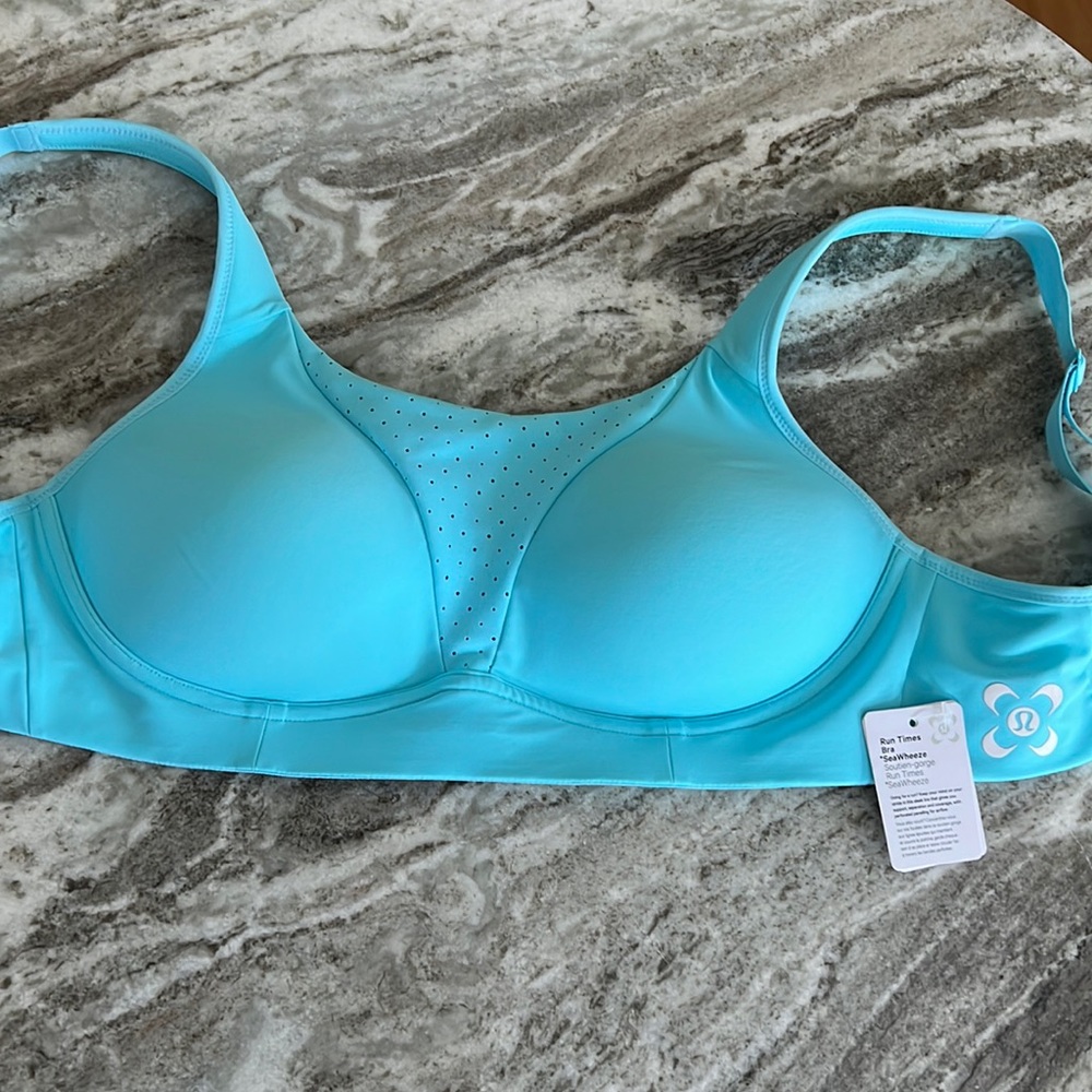 NWT Run Times Seawheeze Bra 36 C